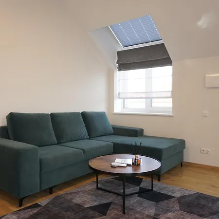 Modern New-build Apt, Managed By Rentifor Apartment *