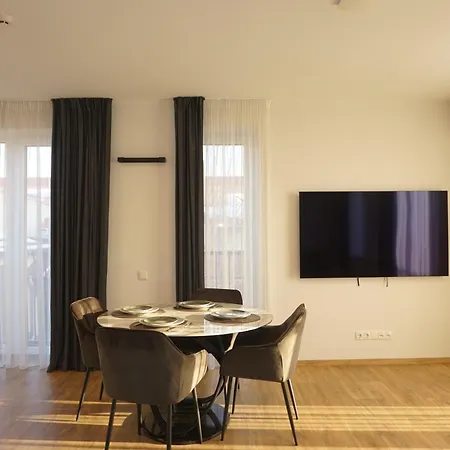 アパート Modern New-build Apt, Managed By Rentifor クライペダ
